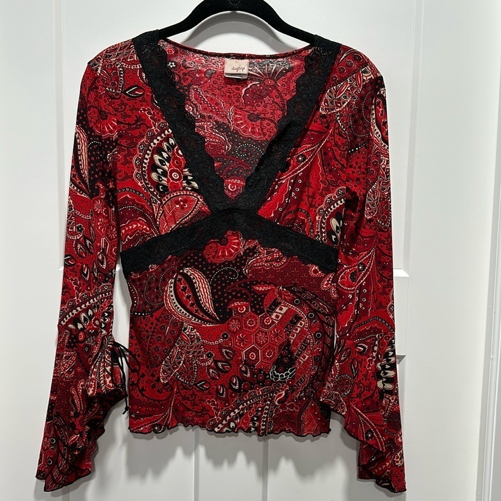 Daytrip Top - Black Lace & Bell Sleeves - Size Large